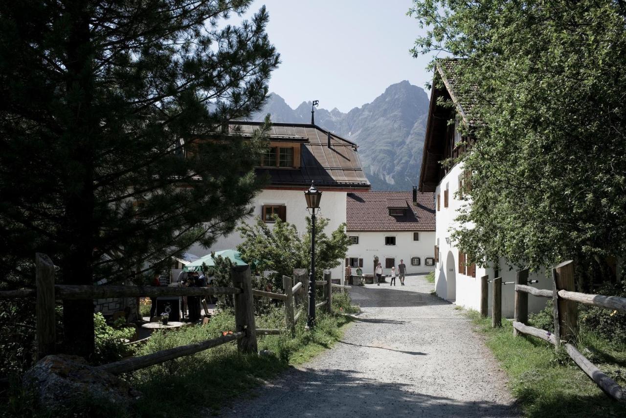 Alpengasthof Crusch Alba Ed Alvetern, S-Charl Скуоль Екстер'єр фото